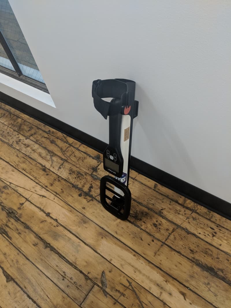 Underground (treasure hunting) metal detector