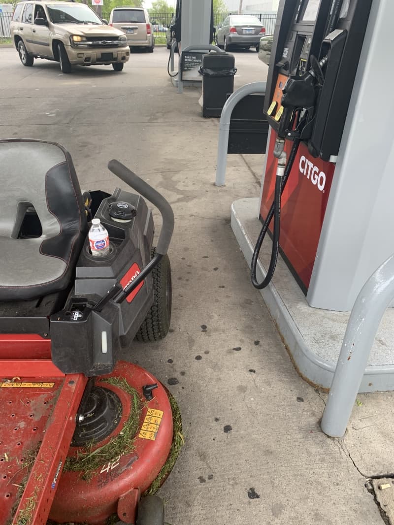 Toro 42 inch zero turn lawnmower