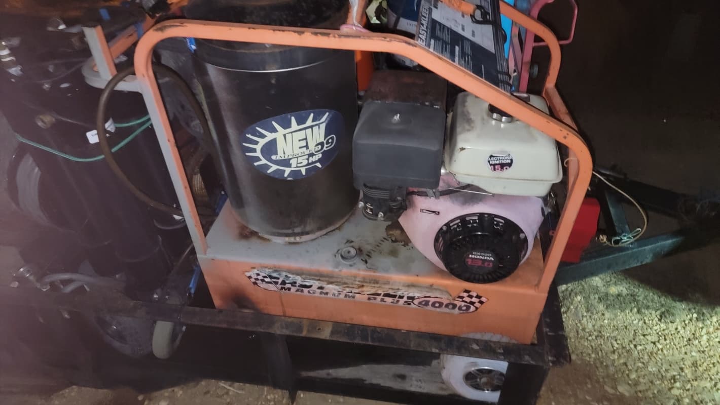 Pressure washer