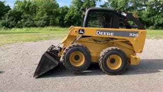 John Deere 320 Skid Loader
