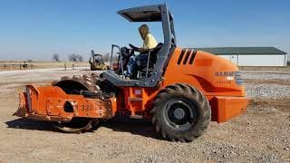 Shorter video Hamm 3307 vibratory packer